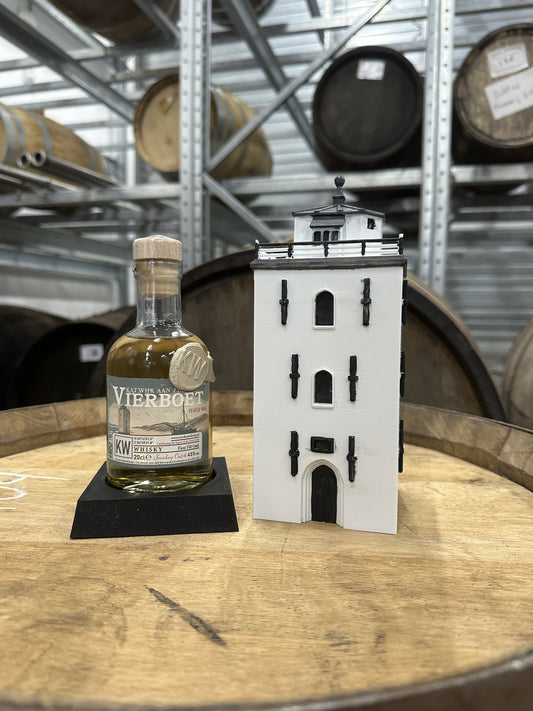 Katwijk mini vuurtoren met whisky fles erin. Vuurbaak of Vierboet!